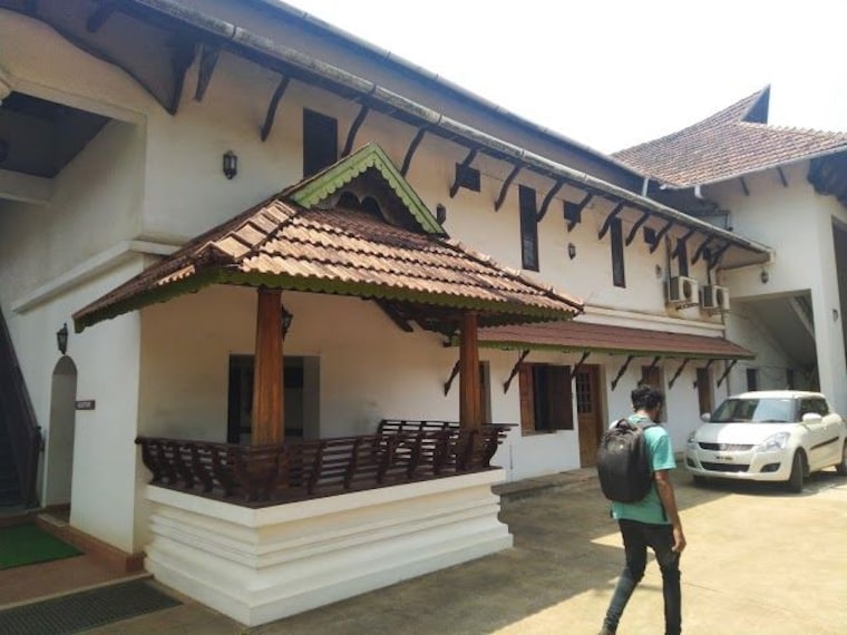 Alleppey Beach Resort-1_